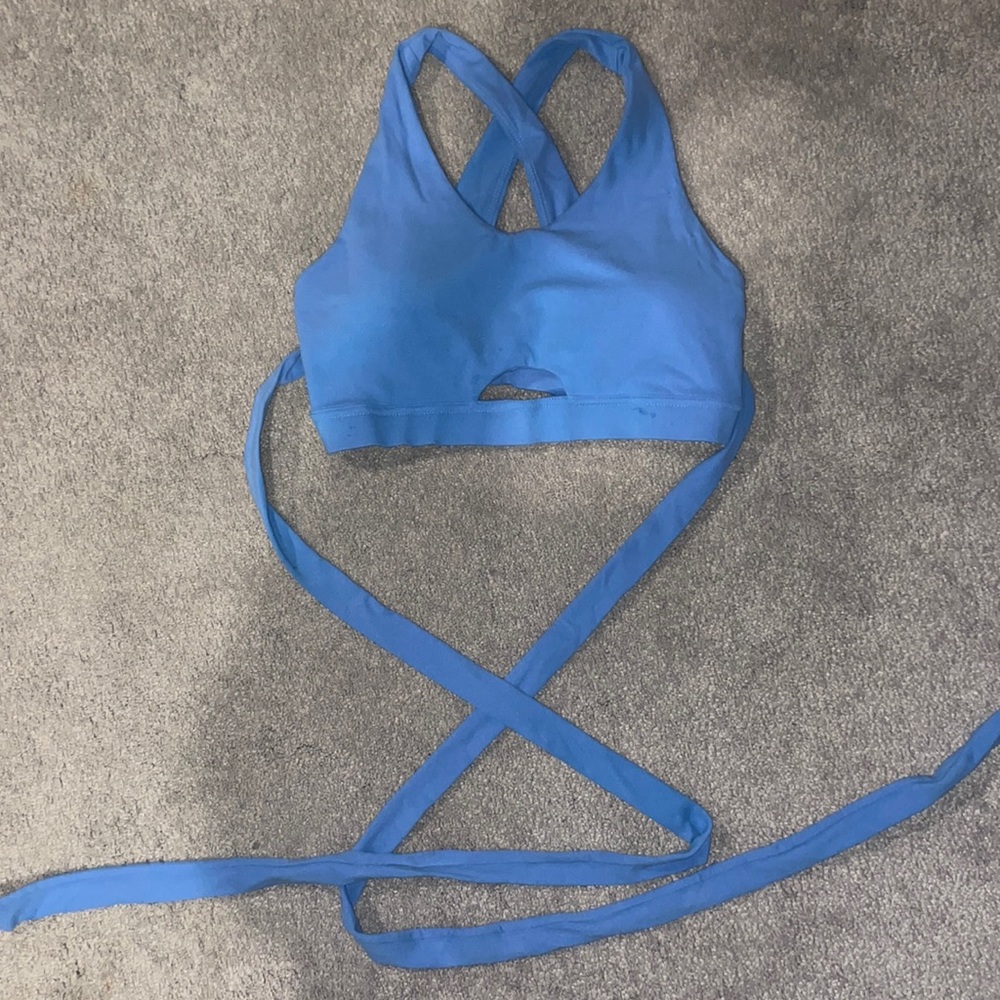 Gymshark sports bra w/ wrap around ties!